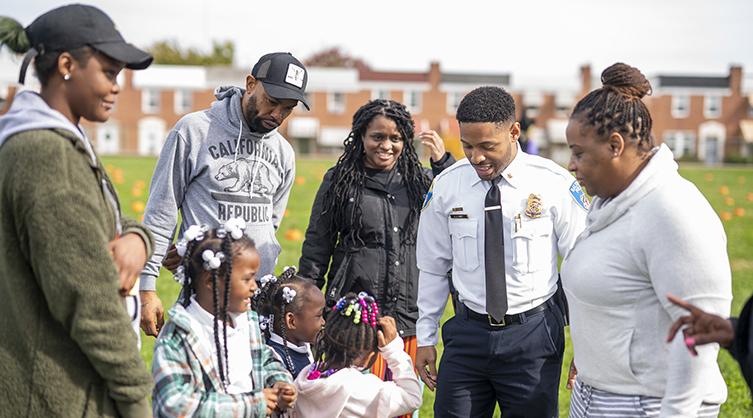 Baltimore police chat with kids in the community